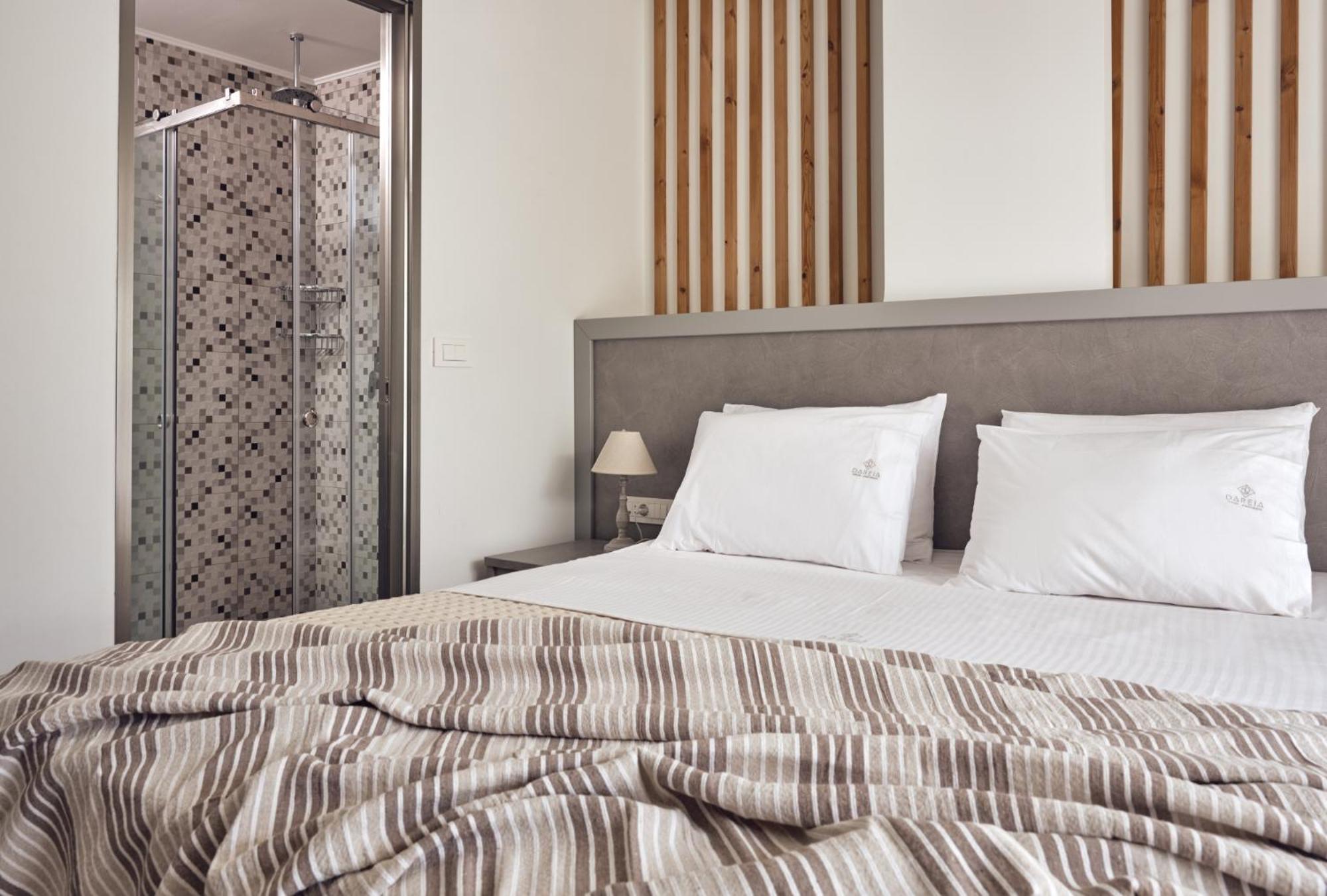 Dareia Suites Plános الغرفة الصورة